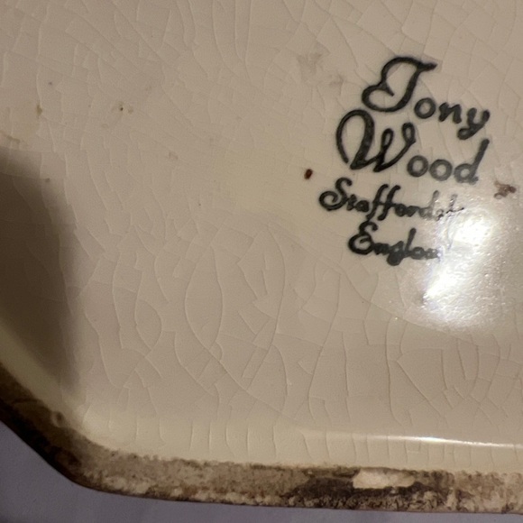 Vintage Collectible Tony Wood Cottage Teapot Staffordshire England - Picture 9 of 10